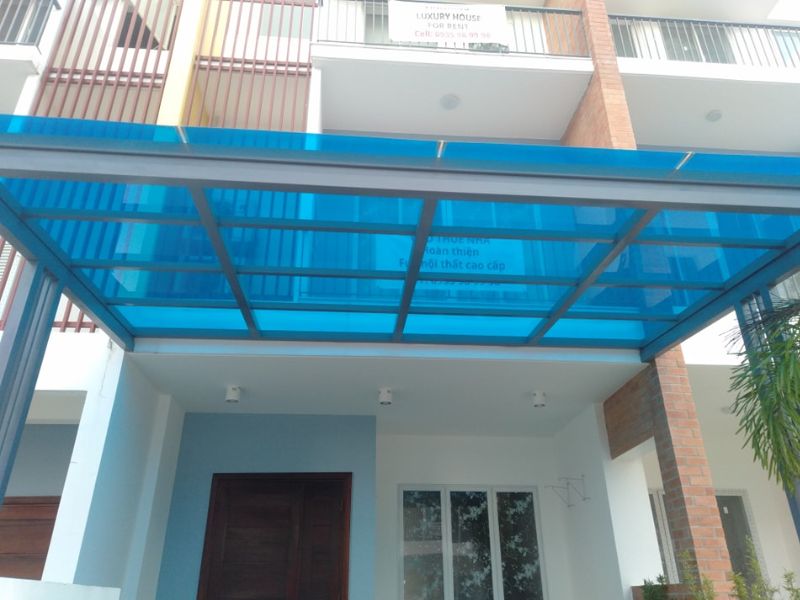 mái che bằng tấm nhựa polycarbonate